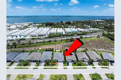 2730 NE Breezeway Circle, Jensen Beach, FL 34957 - Photo 7