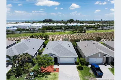 2730 NE Breezeway Circle, Jensen Beach, FL 34957 - Photo 3