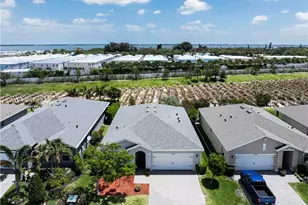 2730 NE Breezeway Cir, Jensen Beach, FL 34957 - Photo 3