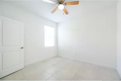 2730 NE Breezeway Circle, Jensen Beach, FL 34957 - Photo 9