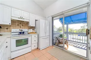 1637 NE Nautical Pl, Jensen Beach, FL 34957 - Photo 11