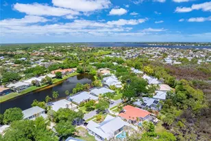 801 SW Lighthouse Dr, Palm City, FL 34990 - Photo 51
