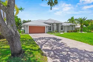 801 SW Lighthouse Dr, Palm City, FL 34990 - Photo 3