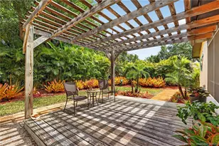 330 SW Winnachee Dr, Stuart, FL 34994 - Photo 37