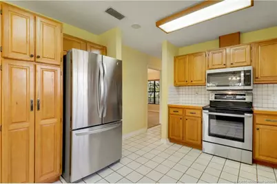 5502 Echo Pines Circle W, Fort Pierce, FL 34951 - Photo 19