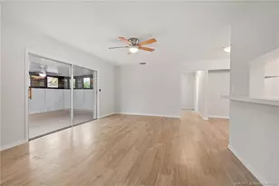 4047 NW Cinnamon Tree Cir, Jensen Beach, FL 34957 - Photo 7