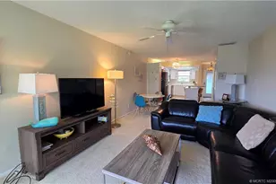 2929 SE Ocean Blvd, Stuart, FL 34996 - Photo 9