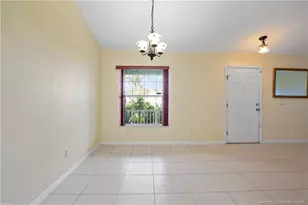2009 SW Monterrey Ln, Port Saint Lucie, FL 34953 - Photo 9