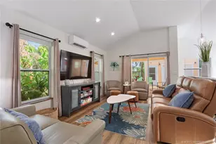 550 SW Riverview St, Stuart, FL 34994 - Photo 11