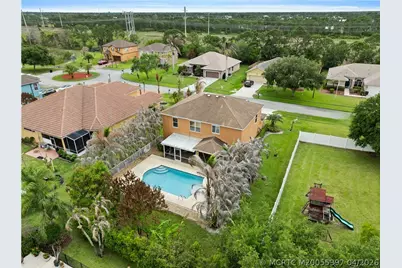 5805 NW Breezy Brook Court, Port Saint Lucie, FL 34986 - Photo 1