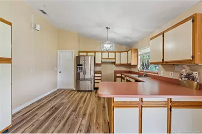 6285 SE Highland Avenue, Stuart, FL 34997 - Photo 11