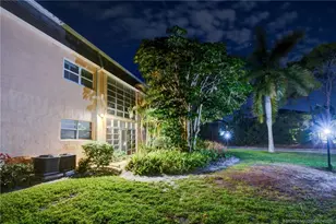 2950 SE Ocean Blvd, Stuart, FL 34996 - Photo 23