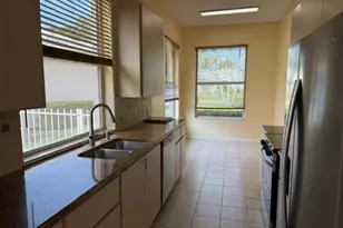 7461 SE Autumn Ln, Hobe Sound, FL 33455 - Photo 11