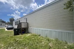 3357 W Mayaguana Ln, Lake Worth, FL 33462 - Photo 17