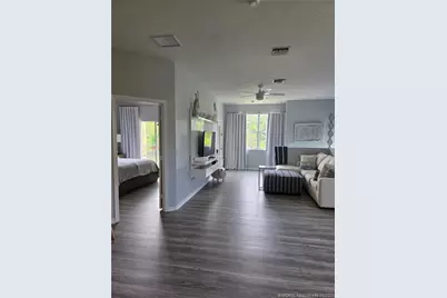 1560 SE Hampshire Way #204, Stuart, FL 34994 - Photo 5