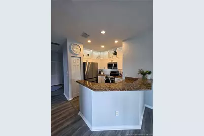 1560 SE Hampshire Way #204, Stuart, FL 34994 - Photo 7