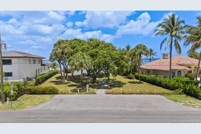 818 SE Riverside Drive, Stuart, FL 34994 - Photo 7