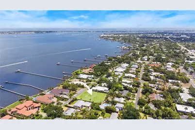 818 SE Riverside Drive, Stuart, FL 34994 - Photo 5