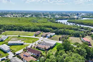 104 SE Strada Cervaro, Port Saint Lucie, FL 34952 - Photo 47