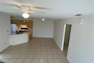 402 S 14th St, Fort Pierce, FL 34950 - Photo 3