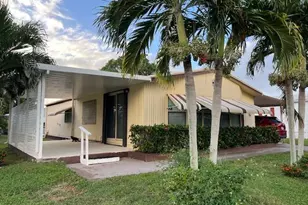 6201 Holly Ln, Lantana, FL 33462 - Photo 3