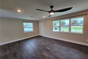 5968 SE Avalon Dr, Stuart, FL 34997 - Photo 11