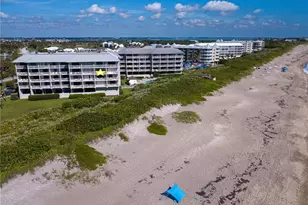 379 NE Tradewind Ln, Stuart, FL 34996 - Photo 27