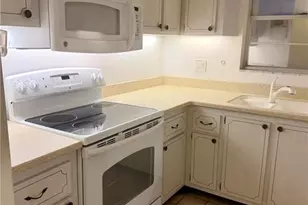 2600 SE Ocean Blvd, Stuart, FL 34996 - Photo 5