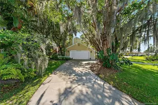 2981 SE Falmouth Dr, Stuart, FL 34997 - Photo 11