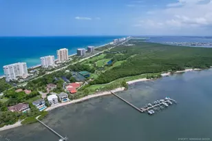 8750 S Ocean Dr, Jensen Beach, FL 34957 - Photo 35