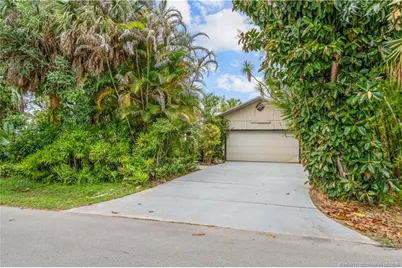 2725 SW Bridgeway Street, Palm City, FL 34990 - Photo 33