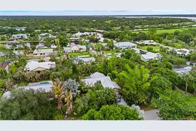 2725 SW Bridgeway Street, Palm City, FL 34990 - Photo 41