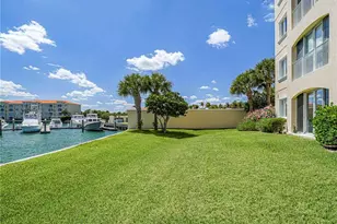 10 Harbour Isle Dr E, Fort Pierce, FL 34949 - Photo 33