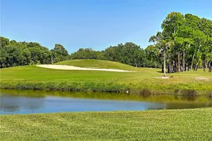 415 SW Fairway Landing Landing, Port Saint Lucie, FL 34986 - Photo 5