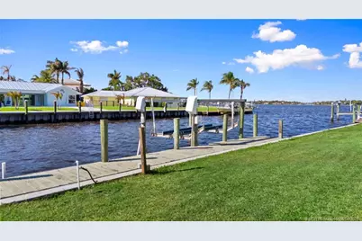 2086 SW Gull Harbor Lane, Palm City, FL 34990 - Photo 5