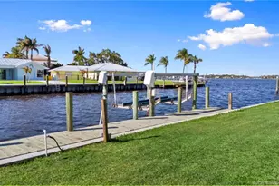 2086 SW Gull Harbor Ln, Palm City, FL 34990 - Photo 7