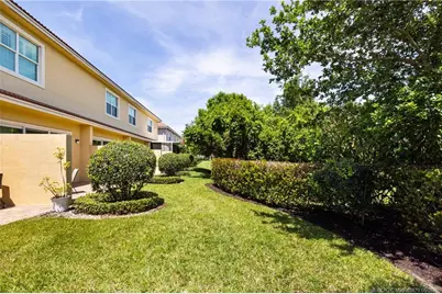 680 SW Glen Crest Way, Stuart, FL 34997 - Photo 29