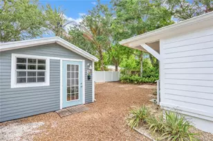 542 SW Halpatiokee St, Stuart, FL 34994 - Photo 27