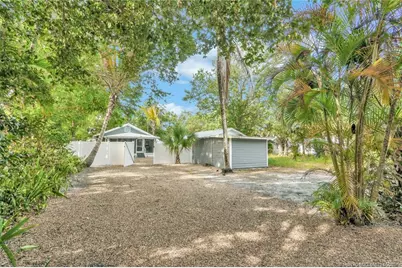 542 SW Halpatiokee Street, Stuart, FL 34994 - Photo 3