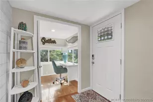 542 SW Halpatiokee St, Stuart, FL 34994 - Photo 5