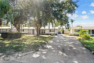 2446 SW Hideaway Ln, Stuart, FL 34994 - Photo 1