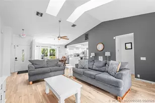 1616 20th St SW, Vero Beach, FL 32962 - Photo 9