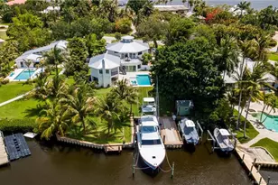 1374 NW Coconut Point Ln, Stuart, FL 34994 - Photo 7