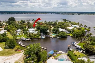 1374 NW Coconut Point Ln, Stuart, FL 34994 - Photo 37