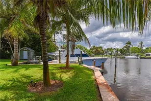 1374 NW Coconut Point Ln, Stuart, FL 34994 - Photo 21