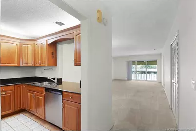 1600 SE Saint Lucie Boulevard #114, Stuart, FL 34996 - Photo 11