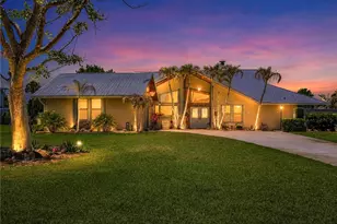 841 SW Catalina St, Palm City, FL 34990 - Photo 3