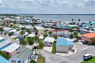 10701 S Ocean Dr, Jensen Beach, FL 34957 - Photo 41