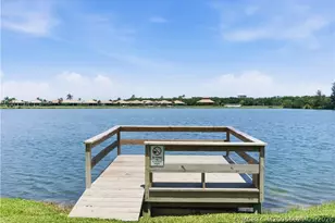 3206 S Lakeview Cir, Fort Pierce, FL 34949 - Photo 7