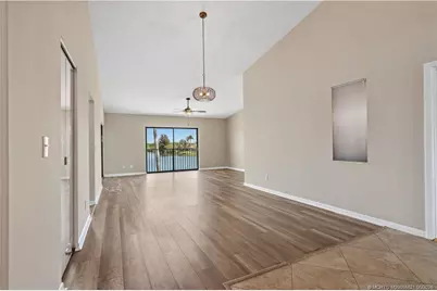 3206 S Lakeview Circle #1203, Fort Pierce, FL 34949 - Photo 5
